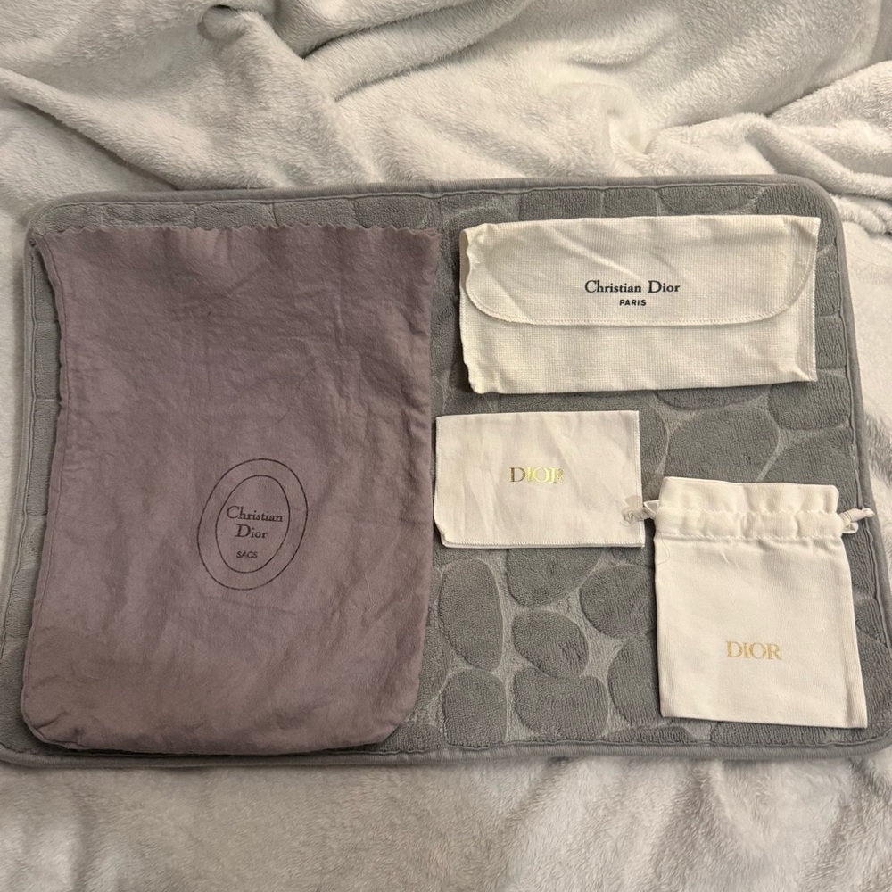 Christian Dior Dust Bag / Sac Bundle